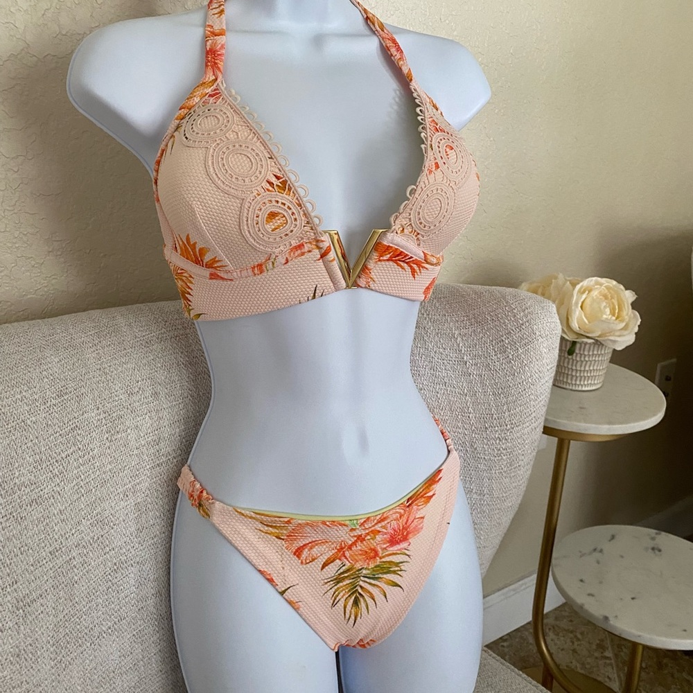 Bikini set - Picture 8 of 10
